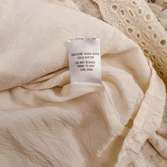 Vici Floral Lace Mini Dress - XS - Picture 8 of 11